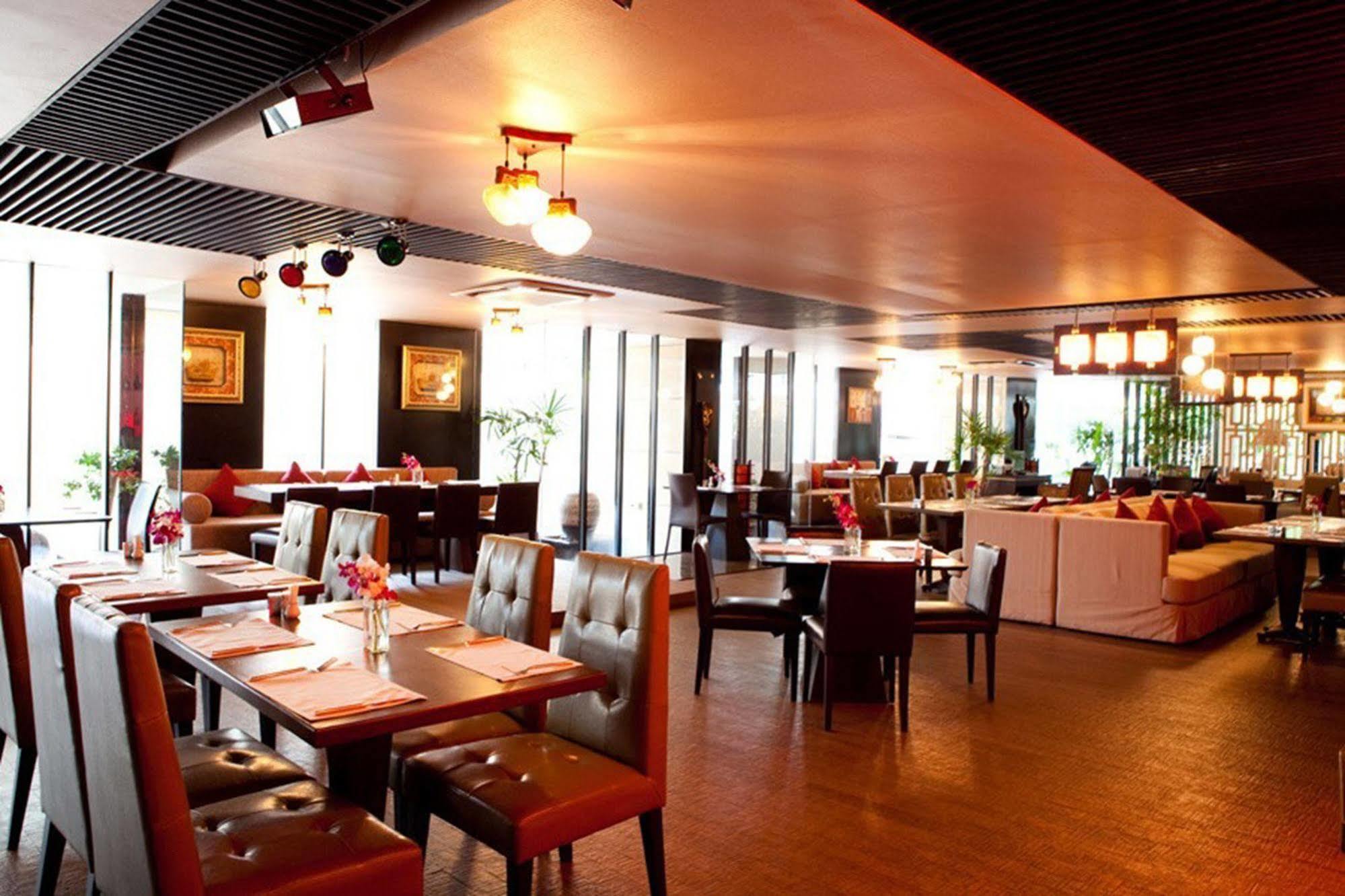 Club Mahindra Mac Boutique Hotel Bangkok Eksteriør billede