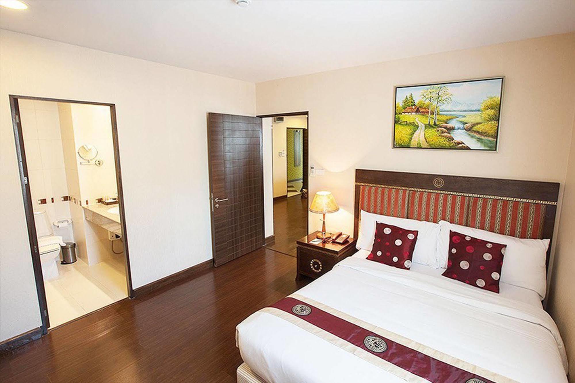Club Mahindra Mac Boutique Hotel Bangkok Eksteriør billede
