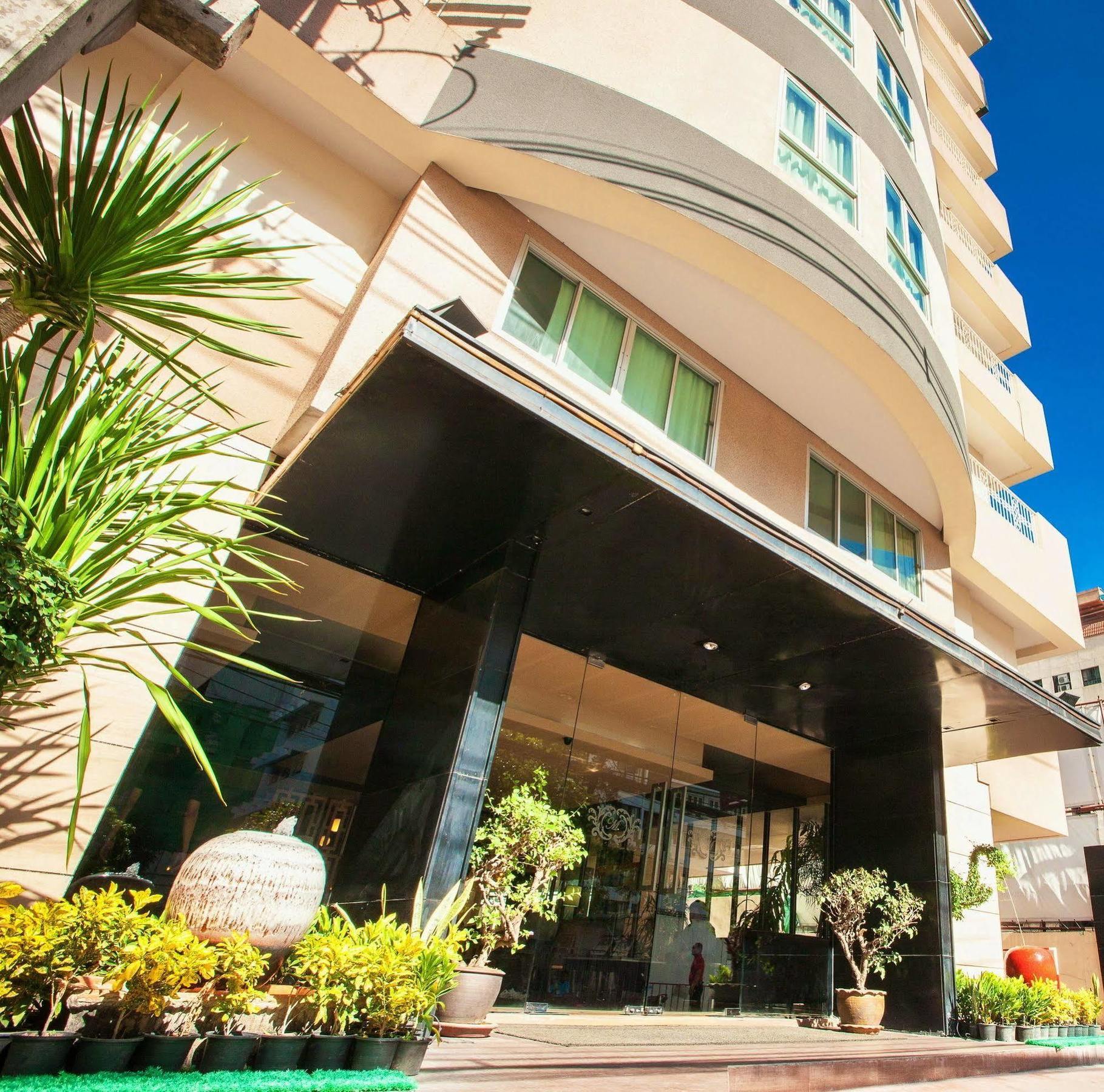 Club Mahindra Mac Boutique Hotel Bangkok Eksteriør billede